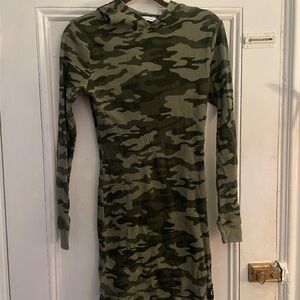 USED Calvin Klein Camo Hoodie Dress Sz Medium